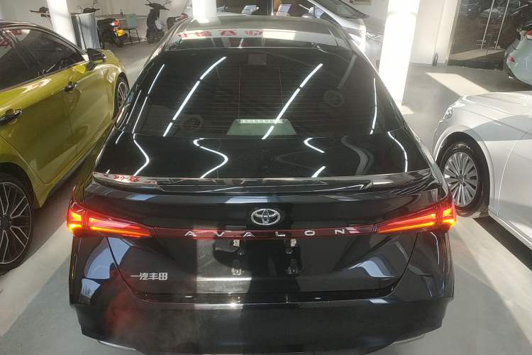 Used Toyota Avalon 2021 2.5L Luxury Edition Exterior 4