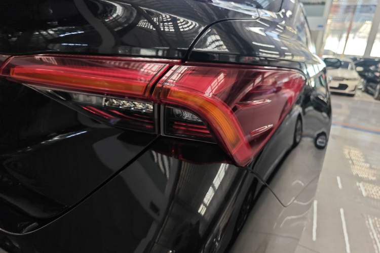Used Toyota Avalon 2021 2.5L Luxury Edition Exterior 6