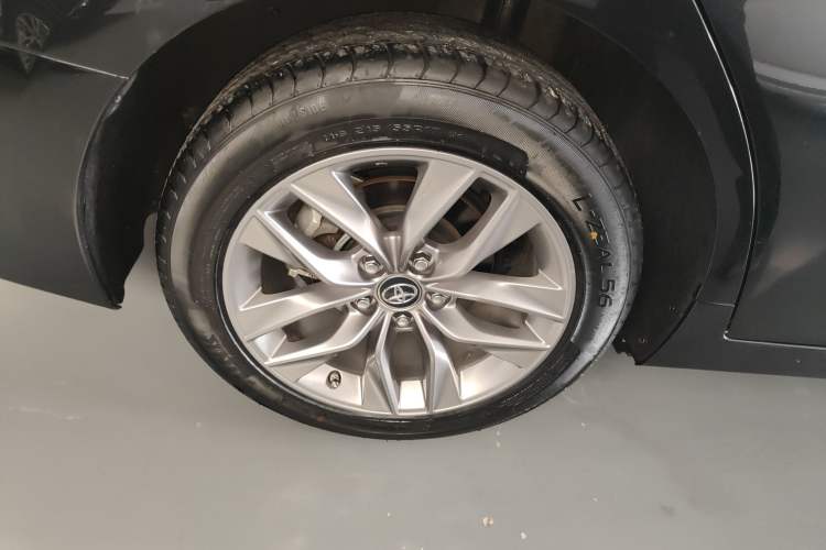 Used Toyota Avalon 2021 2.5L Luxury Edition Exterior 8