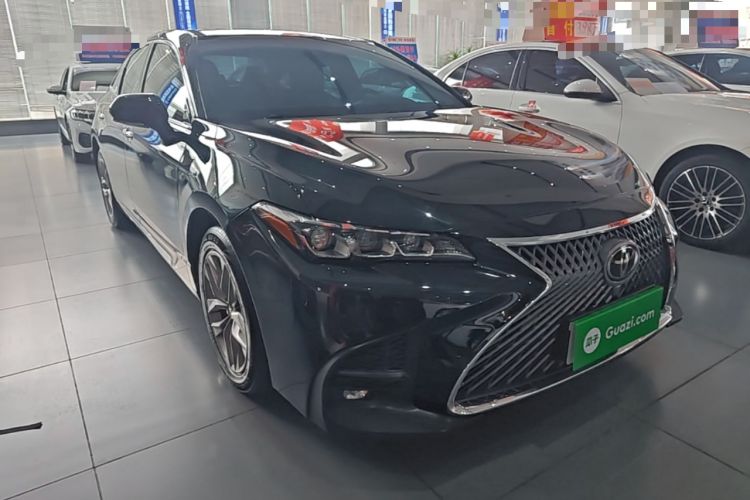 Used Toyota Avalon 2021 2.5L Luxury Edition Front Right 45 Deg