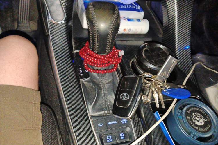 Used Toyota Avalon 2021 2.5L Luxury Edition Gear Lever