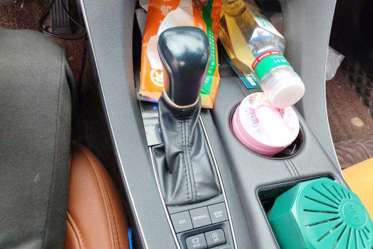 Used Toyota Avalon 2021 2.5L Luxury Edition Gear Lever