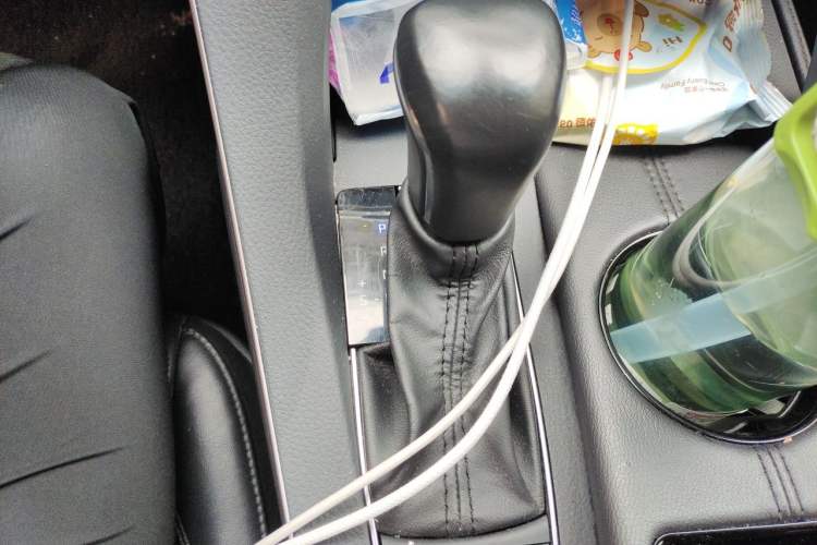 Used Toyota Avalon 2021 2.5L Luxury Edition Gear Lever