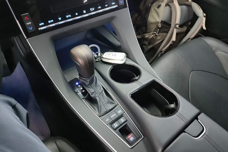 Used Toyota Avalon 2021 2.5L Luxury Edition Gear Lever