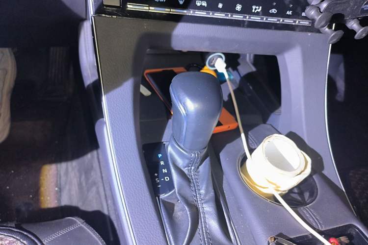Used Toyota Avalon 2021 2.5L Luxury Edition Gear Lever