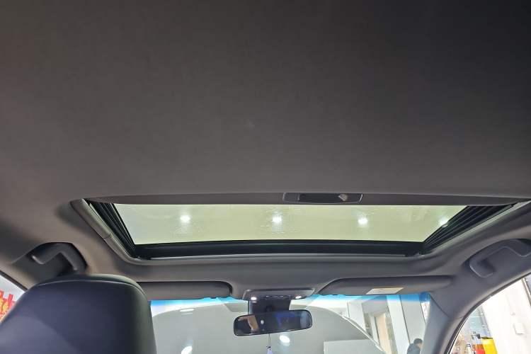 Used Toyota Avalon 2021 2.5L Touring Prestige SPORT Edition Headliner