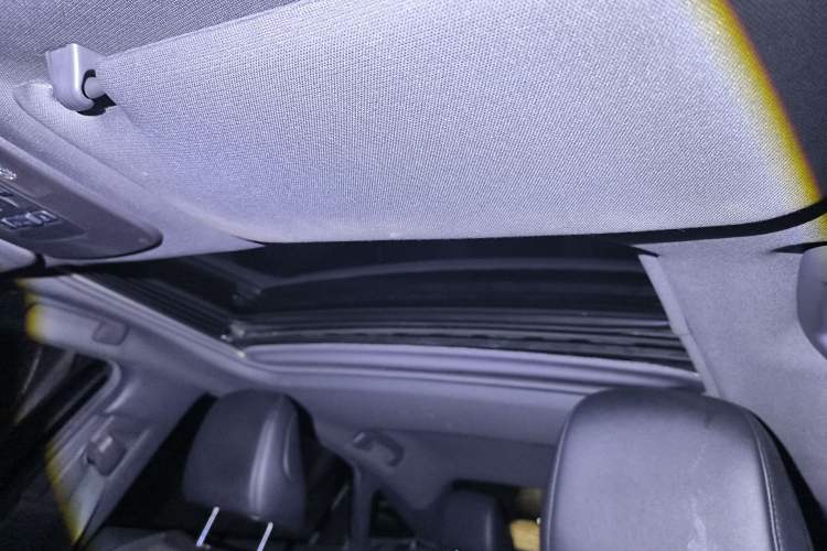 Used Toyota Avalon 2021 2.5L Luxury Edition Headliner