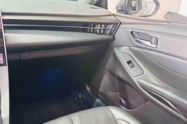 Used Toyota Avalon 2021 2.5L Luxury Edition Interior 10