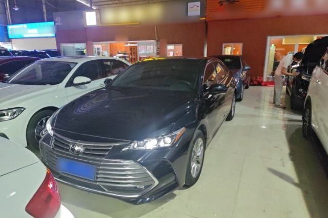Ojetý Toyota Avalon 2021 2.5L Luxury Edition