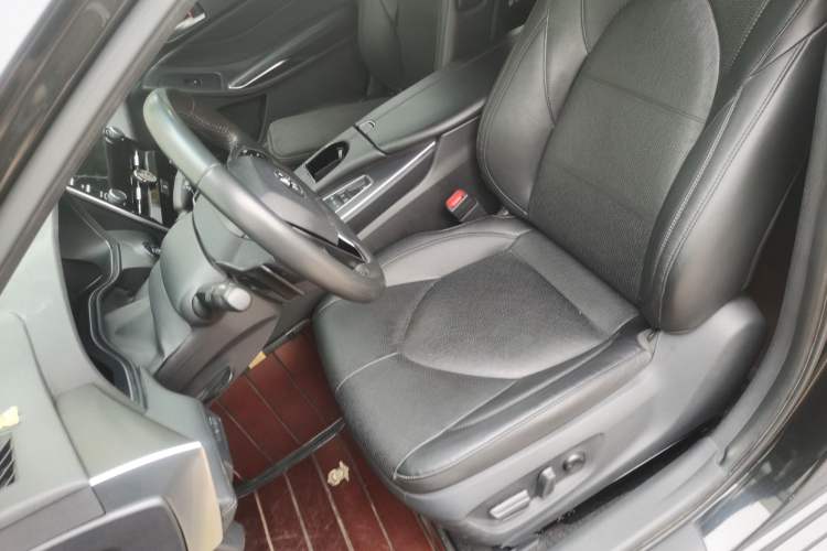 Used Toyota Avalon 2021 2.5L Luxury Edition Left Front Seat
