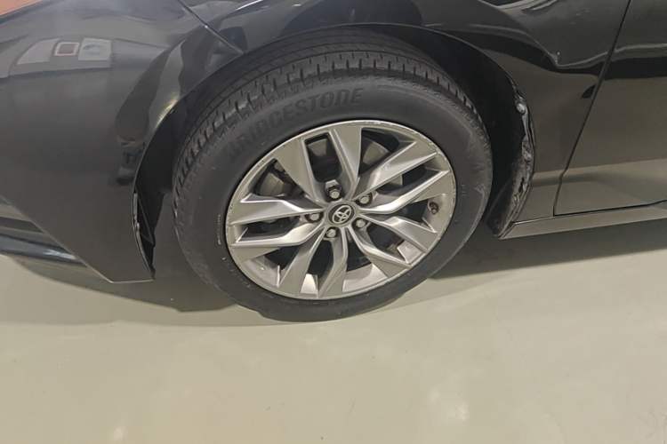 Used Toyota Avalon 2021 2.5L Luxury Edition Left Front Wheel Hub