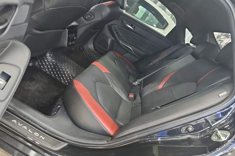 Used Toyota Avalon 2021 2.5L Touring Prestige SPORT Edition Left Rear Seat