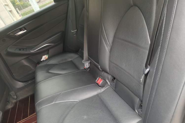 Used Toyota Avalon 2021 2.5L Luxury Edition Left Rear Seat