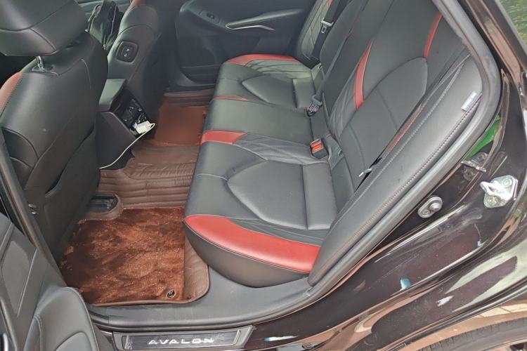 Used Toyota Avalon 2021 2.5L Touring Prestige SPORT Edition Left Rear Seat