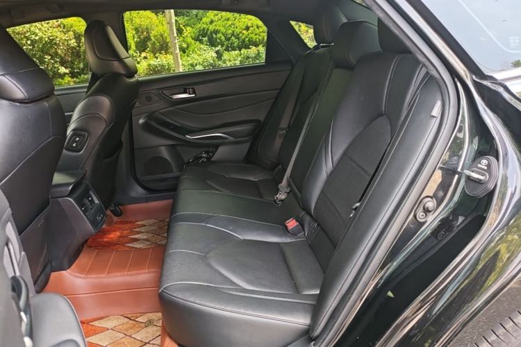 Used Toyota Avalon 2021 2.5L Luxury Edition Left Rear Seat