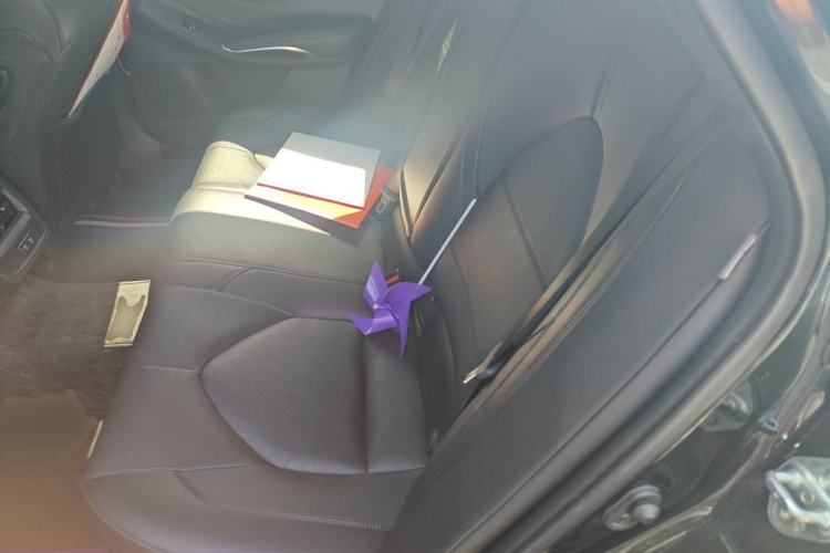 Used Toyota Avalon 2021 2.5L Luxury Edition Left Rear Seat