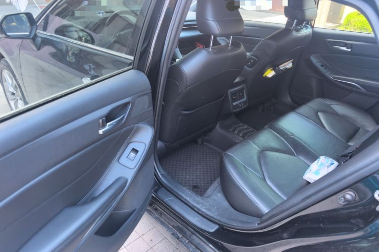 Used Toyota Avalon 2021 2.5L Luxury Edition Left Rear Seat