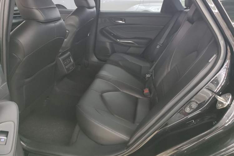 Used Toyota Avalon 2021 2.5L Luxury Edition Left Rear Seat