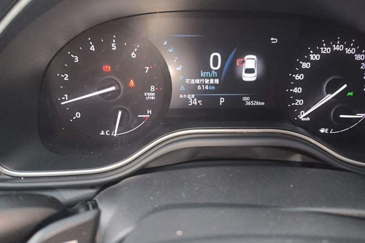 Used Toyota Avalon 2021 2.5L Luxury Edition Odometer Close Up