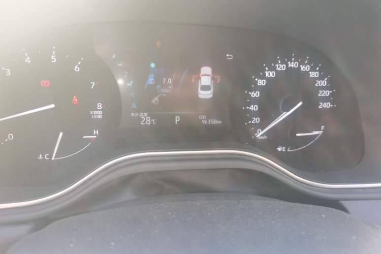 Used Toyota Avalon 2021 2.5L Luxury Edition Odometer Close Up