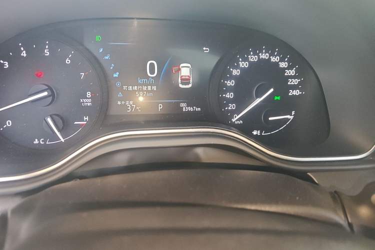 Used Toyota Avalon 2021 2.5L Luxury Edition Odometer Close Up