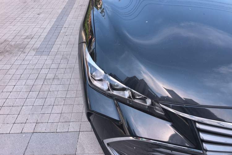 Used Toyota Avalon 2021 2.5L Luxury Edition Right Front Headlight