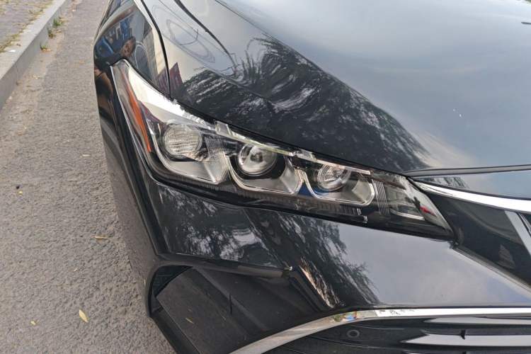 Used Toyota Avalon 2021 2.5L Touring Prestige SPORT Edition Right Front Headlight