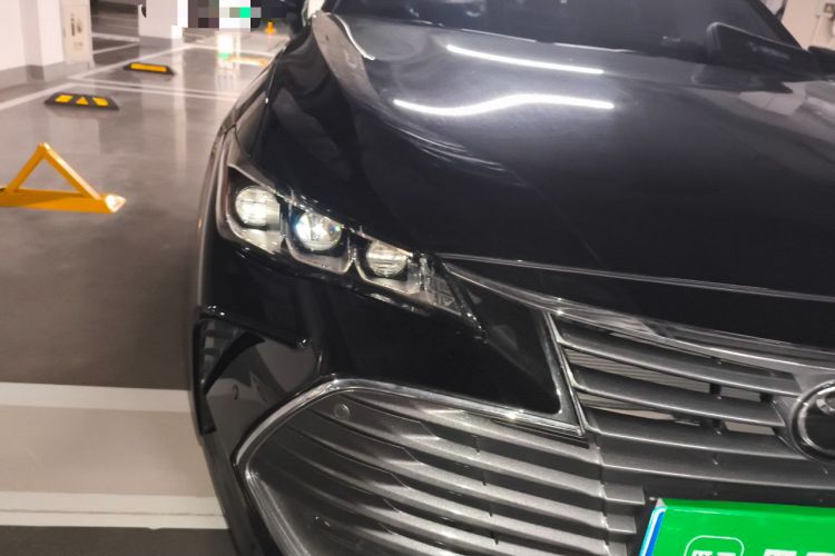Used Toyota Avalon 2021 2.5L Luxury Edition Right Front Headlight