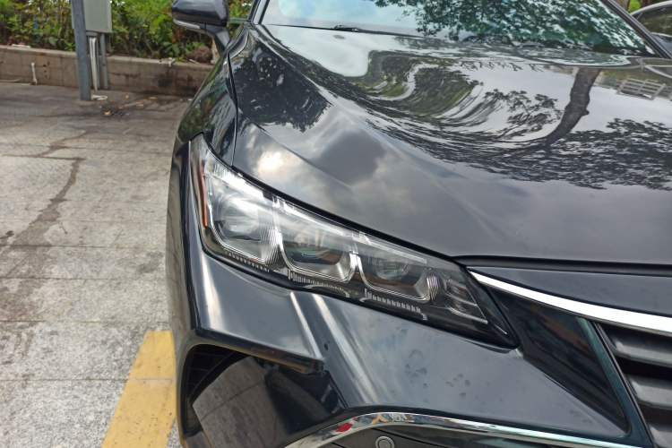 Used Toyota Avalon 2021 2.5L Luxury Edition Right Front Headlight