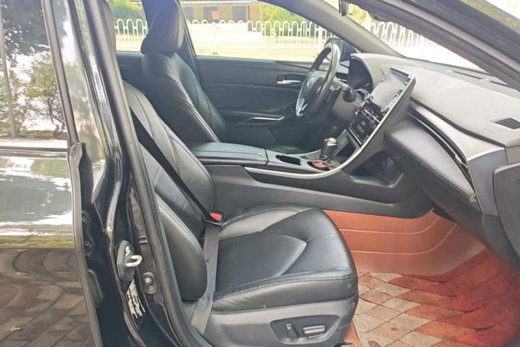 Used Toyota Avalon 2021 2.5L Luxury Edition Right Front Seat