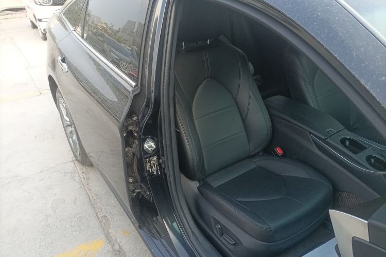 Used Toyota Avalon 2021 2.5L Luxury Edition Right Front Seat