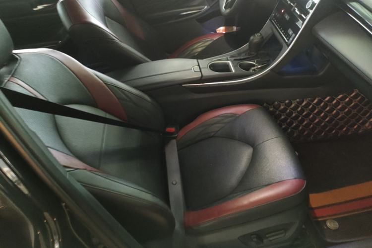 Used Toyota Avalon 2021 2.5L Touring Prestige SPORT Edition Right Front Seat