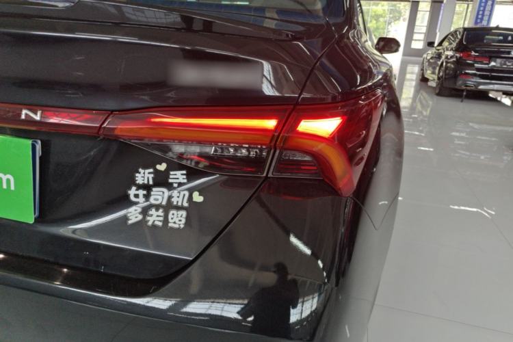 Used Toyota Avalon 2021 2.5L Luxury Edition Right Rear Taillight