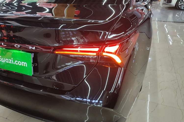 Used Toyota Avalon 2021 2.5L Luxury Edition Right Rear Taillight