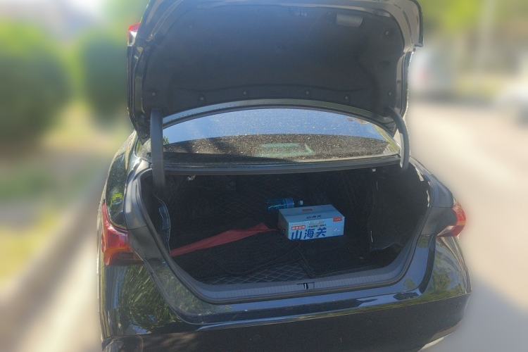Used Toyota Avalon 2021 2.5L Luxury Edition Trunk