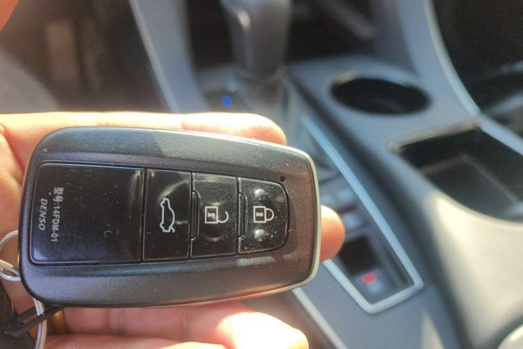 Used Toyota Avalon 2021 2.5L Luxury Edition Vehicle Key