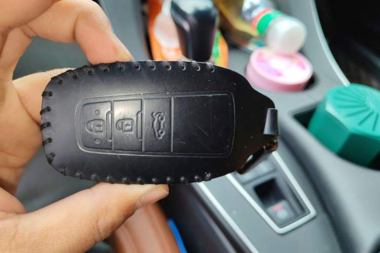 Used Toyota Avalon 2021 2.5L Luxury Edition Vehicle Key