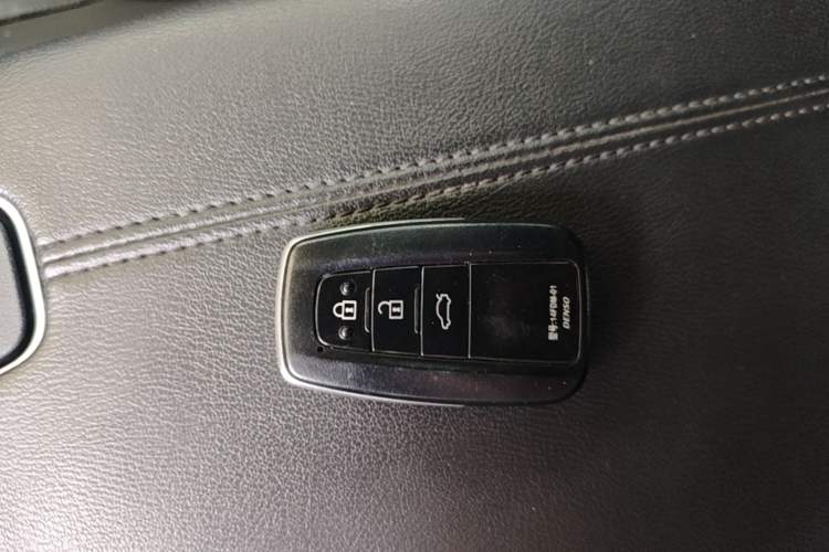 Used Toyota Avalon 2021 2.5L Luxury Edition Vehicle Key