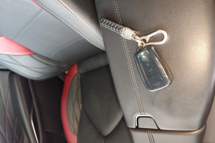 Used Toyota Avalon 2021 2.5L Touring Prestige SPORT Edition Vehicle Key