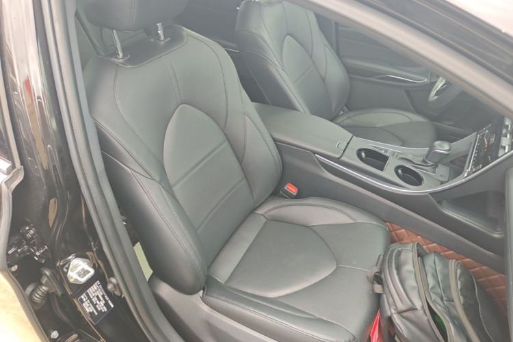 Used Toyota Avalon 2021 2.5L Luxury Edition Right Front Seat