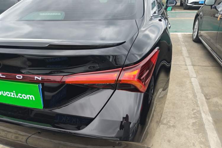 Used Toyota Avalon 2021 2.5L Luxury Edition Right Rear Taillight