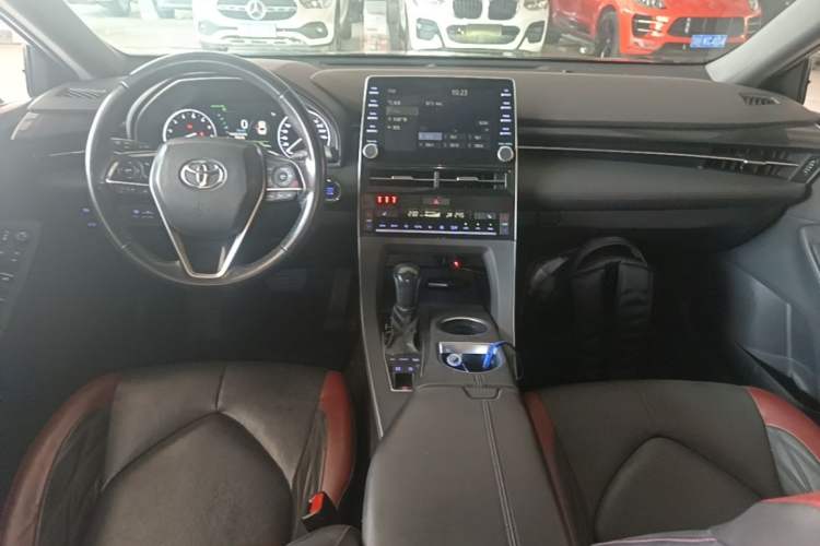 Used Toyota Avalon 2021 2.5L Touring Prestige SPORT Edition Center Console