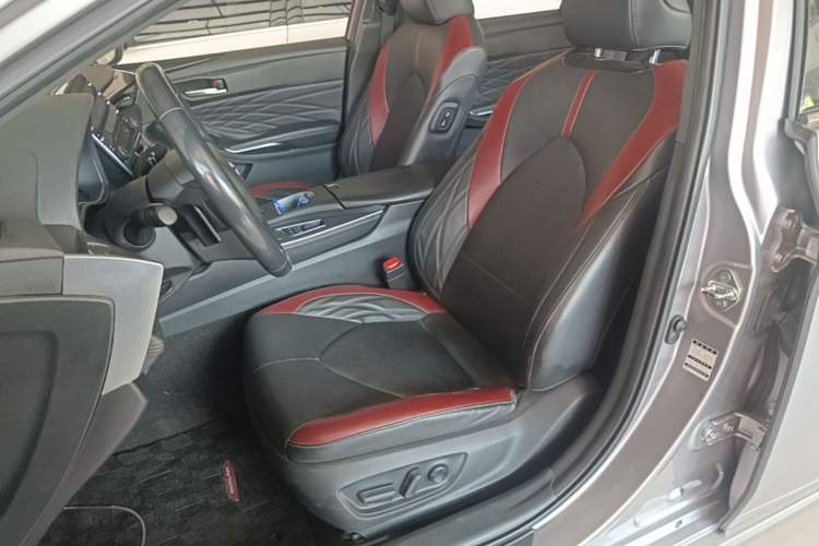 Used Toyota Avalon 2021 2.5L Touring Prestige SPORT Edition Left Front Seat