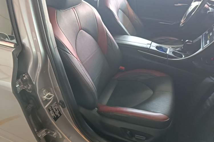 Used Toyota Avalon 2021 2.5L Touring Prestige SPORT Edition Right Front Seat
