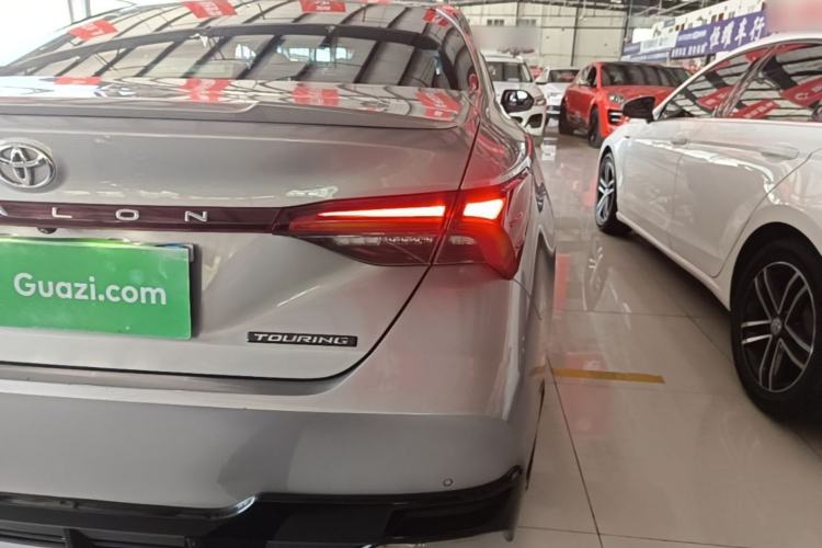 Used Toyota Avalon 2021 2.5L Touring Prestige SPORT Edition Right Rear Taillight