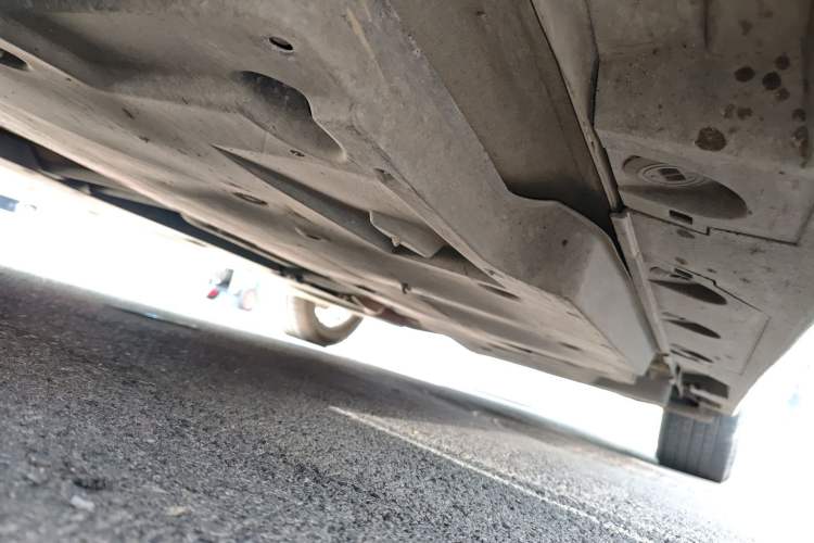 Used Toyota Avalon 2021 2.5L Luxury Edition Chassis Front Left