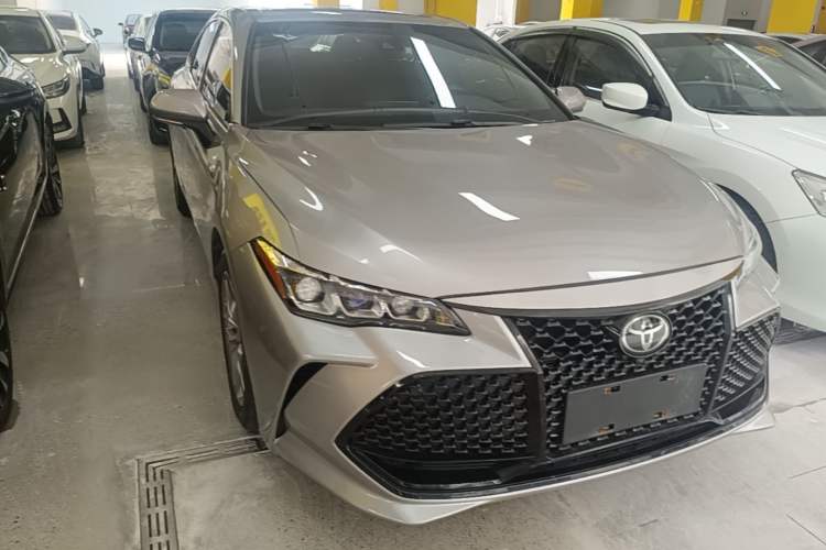 Used Toyota Avalon 2021 2.5L Luxury Edition Front Right 45 Deg