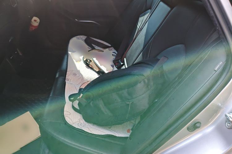 Used Toyota Avalon 2021 2.5L Luxury Edition Left Rear Seat