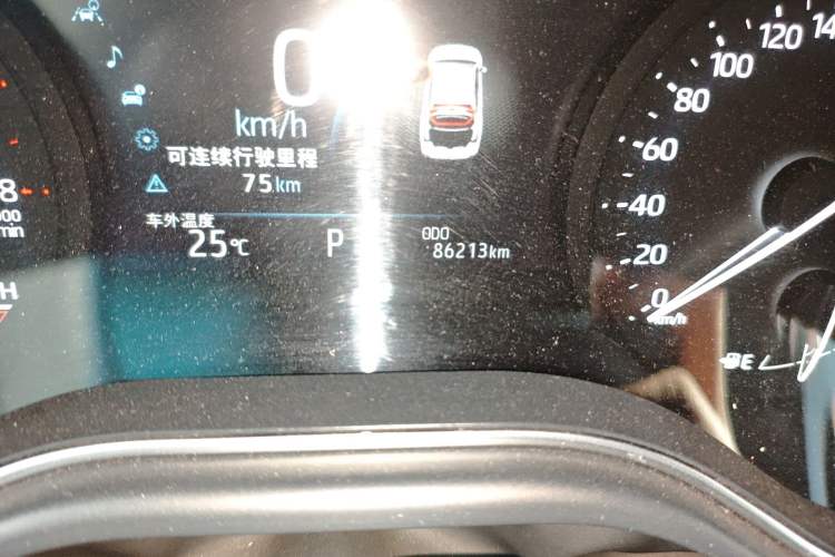 Used Toyota Avalon 2021 2.5L Luxury Edition Odometer Close Up