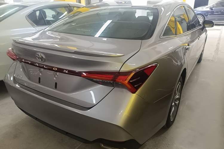 Used Toyota Avalon 2021 2.5L Luxury Edition Rear Right 45 Deg